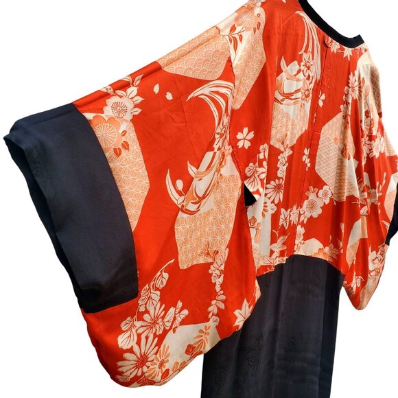 Vintage Japanese Black Silk Kimono Haori Hand Painted Metallic Leaves Red Lining - Picture 9 of 13
